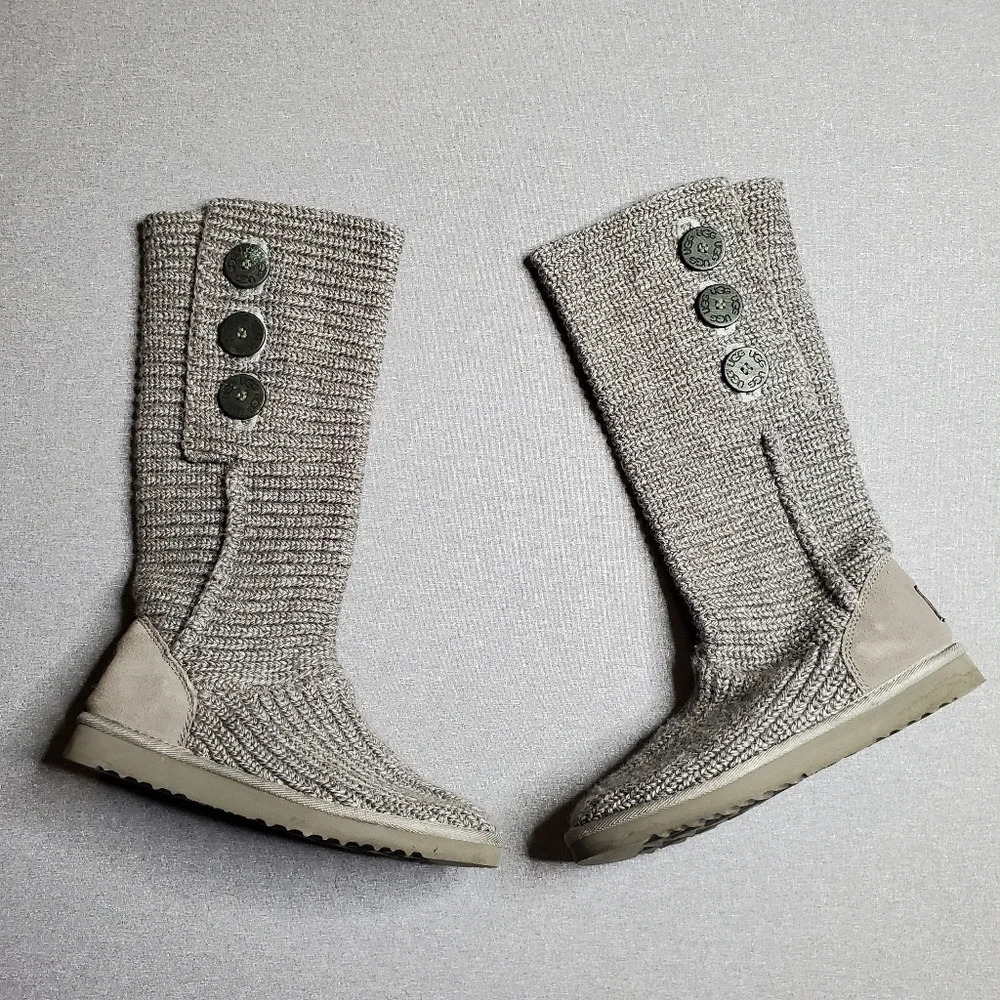 Uggs Cardy Gray‎ Knit Boots